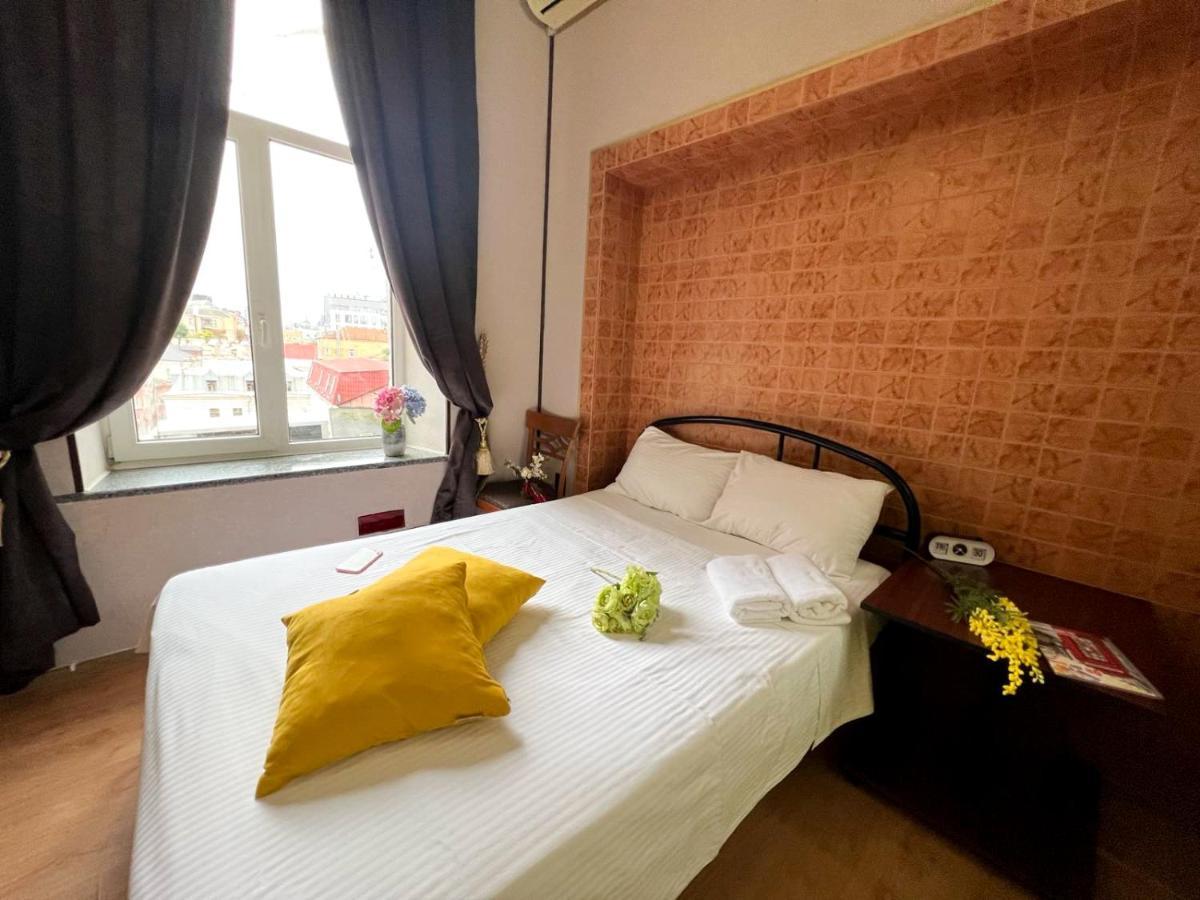 Apartment In The Historic Center كييف المظهر الخارجي الصورة
