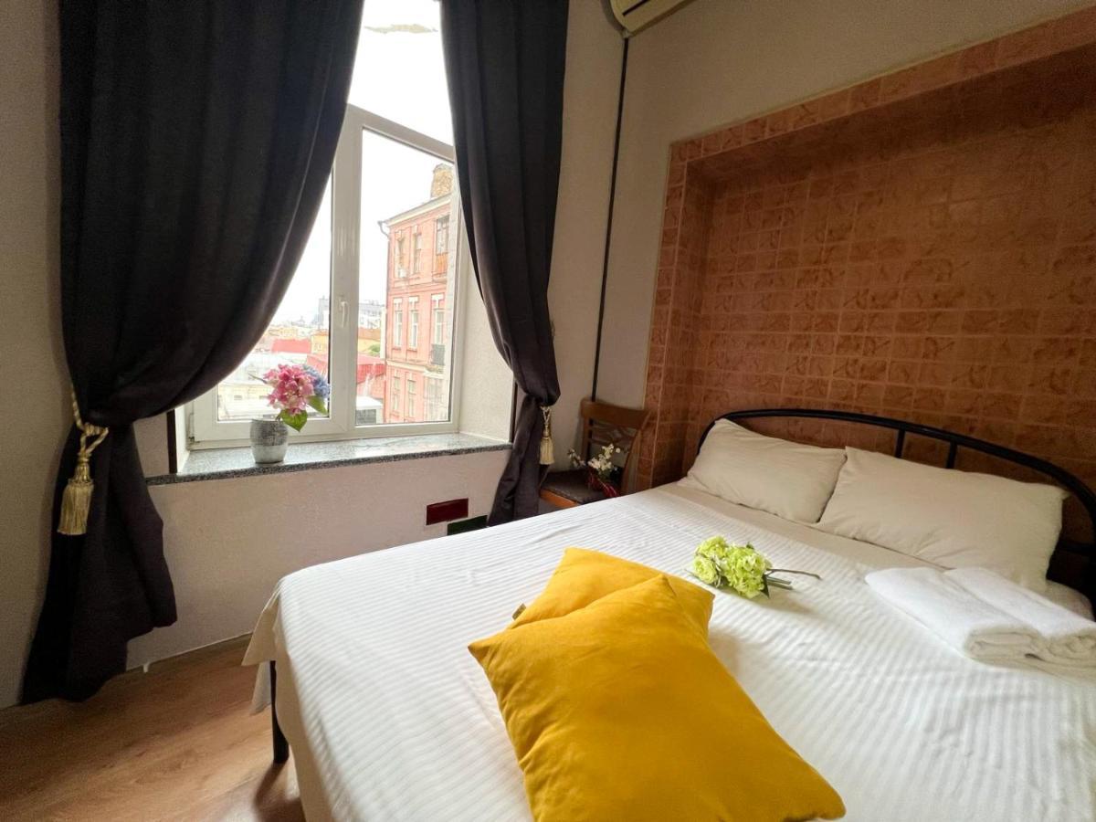 Apartment In The Historic Center كييف المظهر الخارجي الصورة