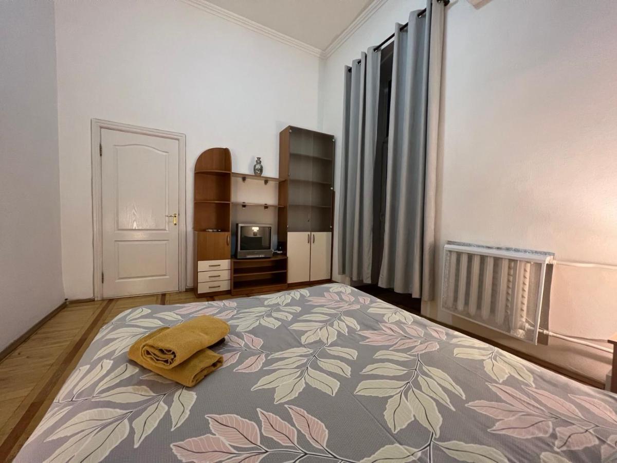 Apartment In The Historic Center كييف المظهر الخارجي الصورة