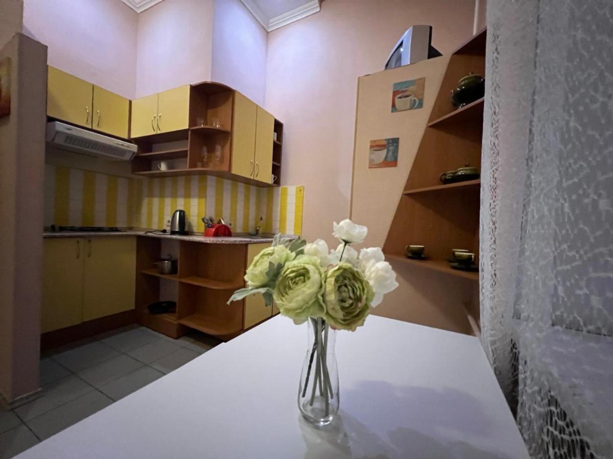 Apartment In The Historic Center كييف المظهر الخارجي الصورة